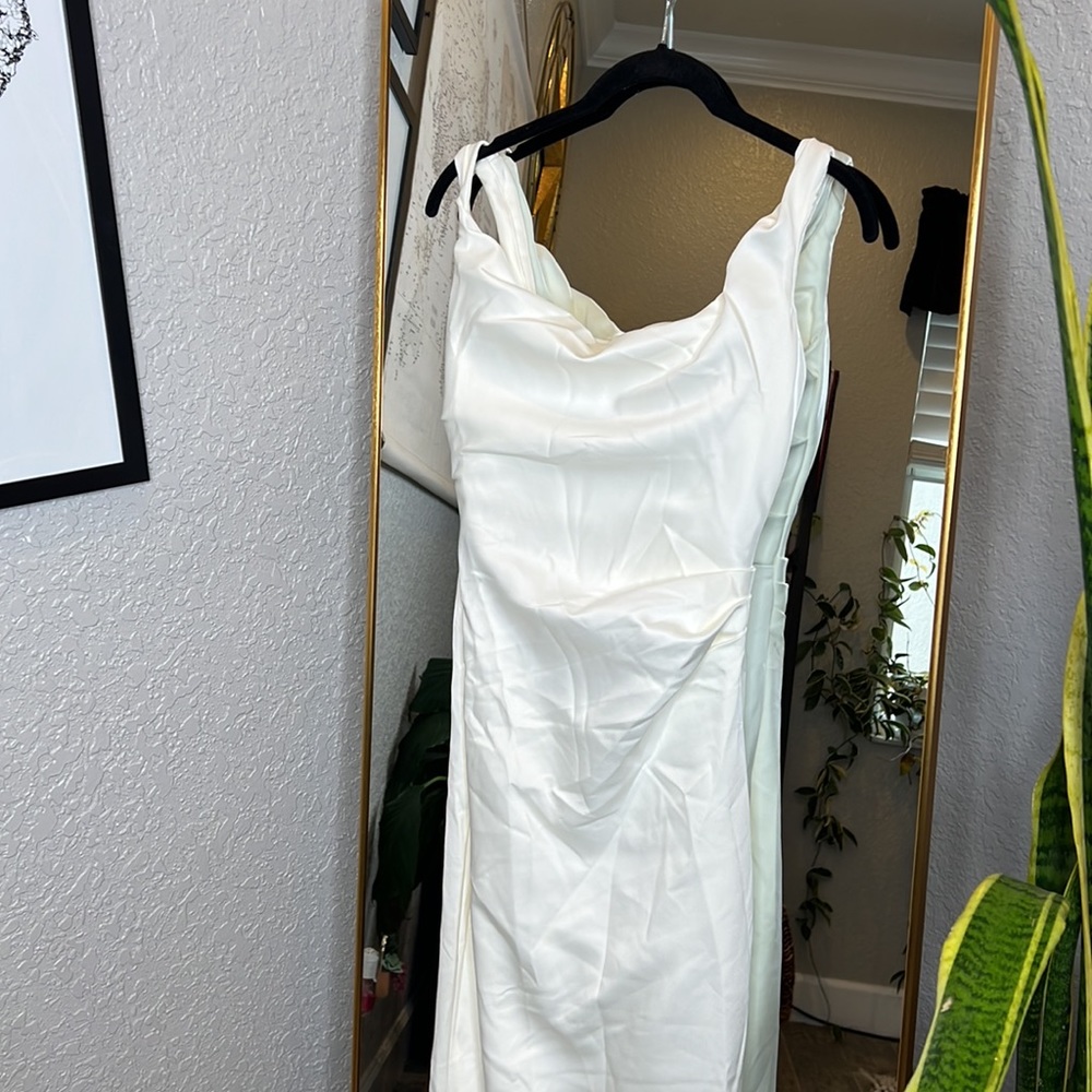 HOUSE OF CB 'Emilie' Off White Satin Mermaid Bridal Gown NWOT - Picture 13 of 16